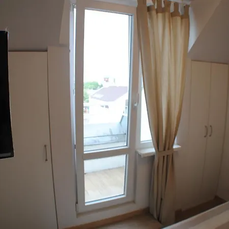 Apartment Mladost 1 *